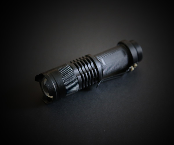 uv flashlight for detecting fake banknotes and forgeries